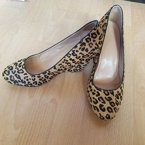 Leopard pattern shoes